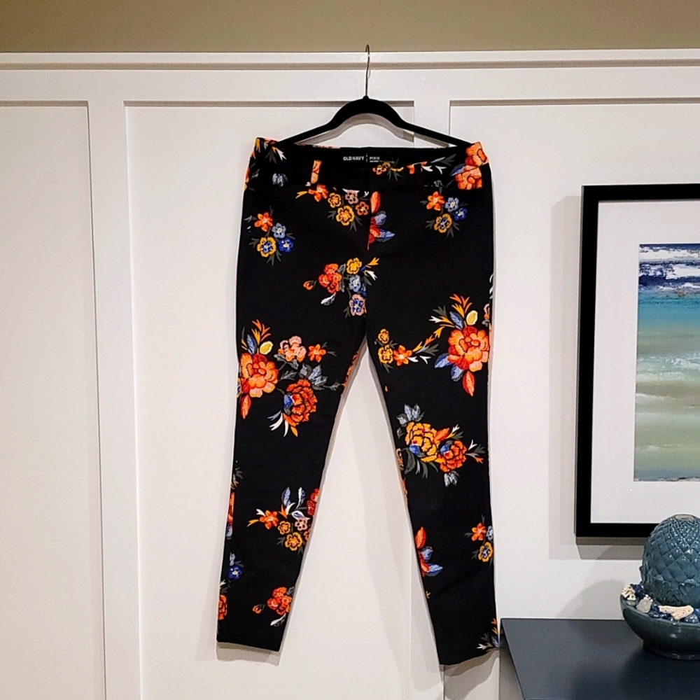 Pixie Pants, Size 12, Mid Rise, Black Floral, NWOT